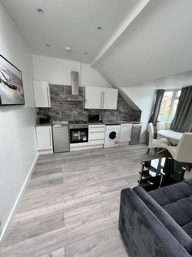 Lovely 2 Bedroom Flat With Roof Terrace In London Nw6 Extérieur photo