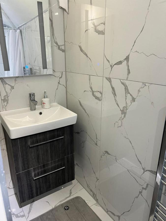 Lovely 2 Bedroom Flat With Roof Terrace In London Nw6 Extérieur photo