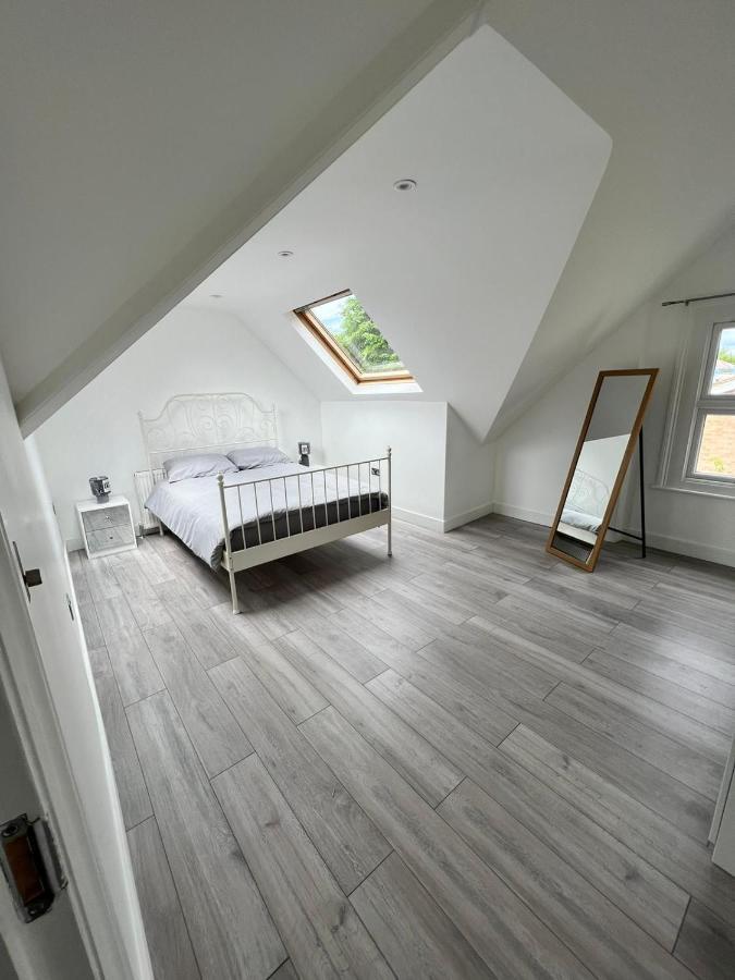 Lovely 2 Bedroom Flat With Roof Terrace In London Nw6 Extérieur photo